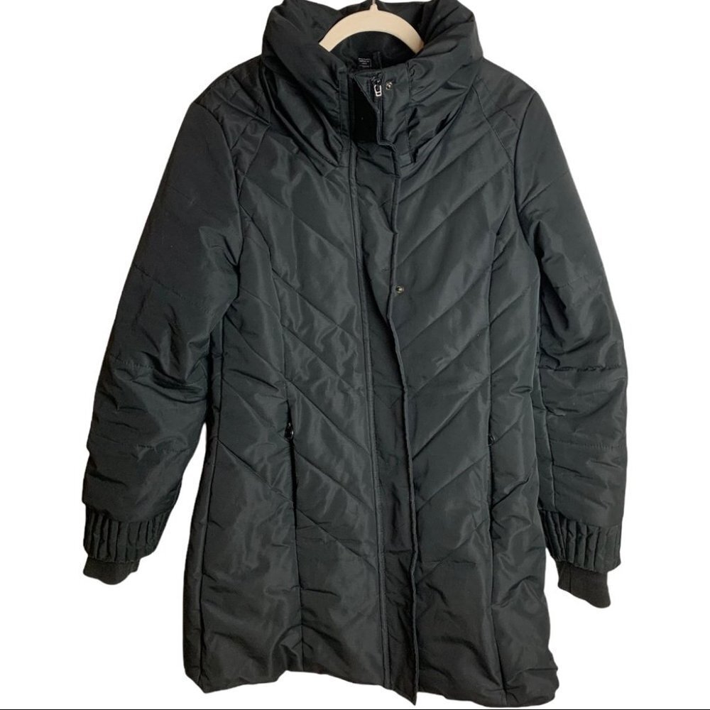34. Oppenheimer Women’s  Black Winter Coat Size Medium (Missing Hood)